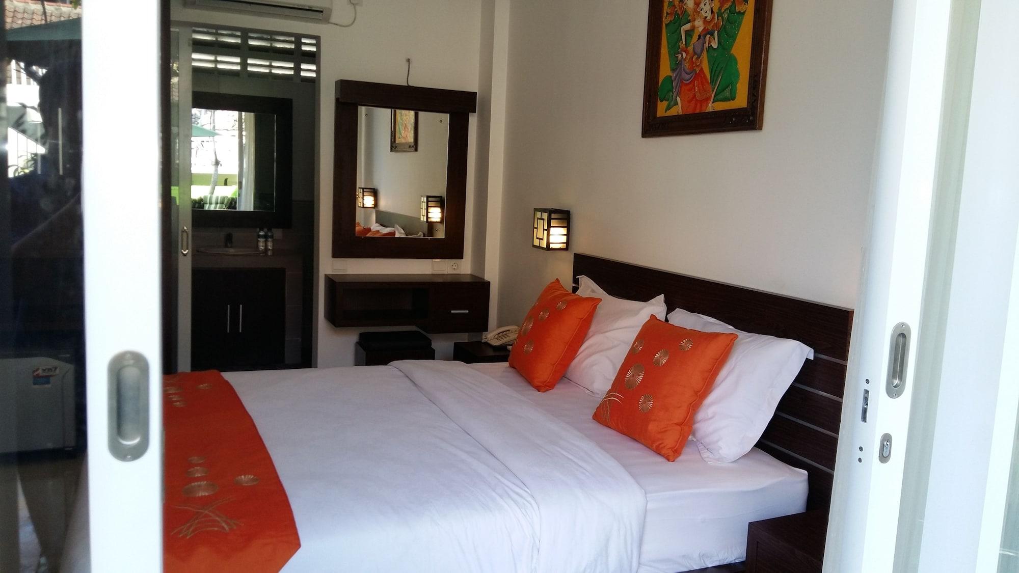 Lotus Tirta Seminyak Otel Dış mekan fotoğraf