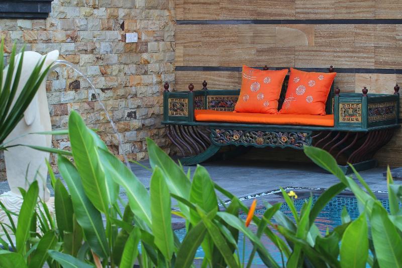 Lotus Tirta Seminyak Otel Dış mekan fotoğraf